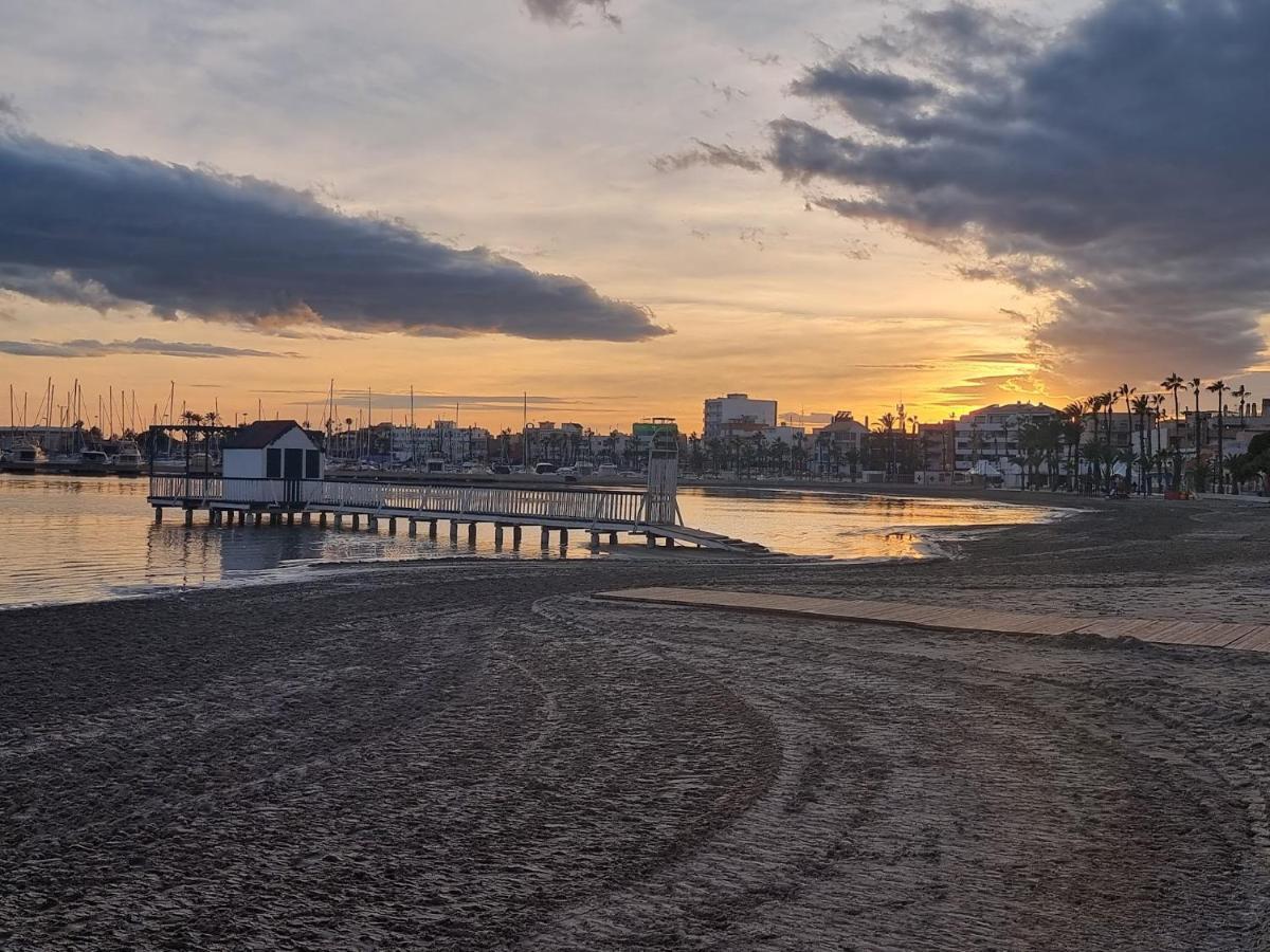 Casa Feliz - Penthouse In San Pedro Del Pinatar 100M From Shops & 500M From Beach & Boulevard Bagian luar foto